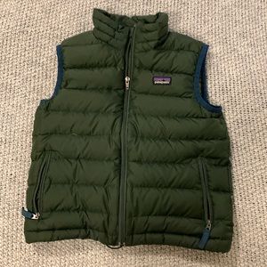 Dark green Patagonia kid down sweater vest, size XS